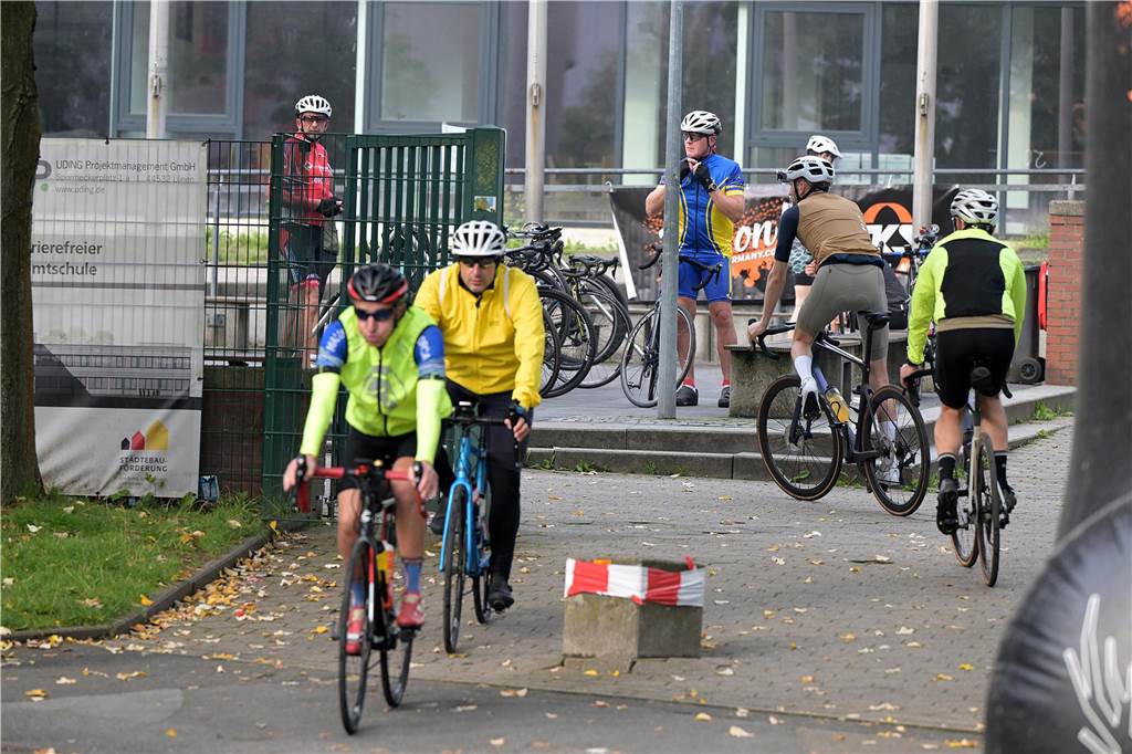 Die Radsportler Lünens freuten sich über das RTF- und Gravel-Event mit Start an der Dammwiese.