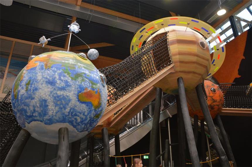 Indoorspielplatz am Ketteler Hof ist eröffnet Die Raumstation ist ein Hingucker.