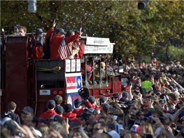 Die Red Sox feiern in Boston den Meistertitel. Foto: Brooks Canaday