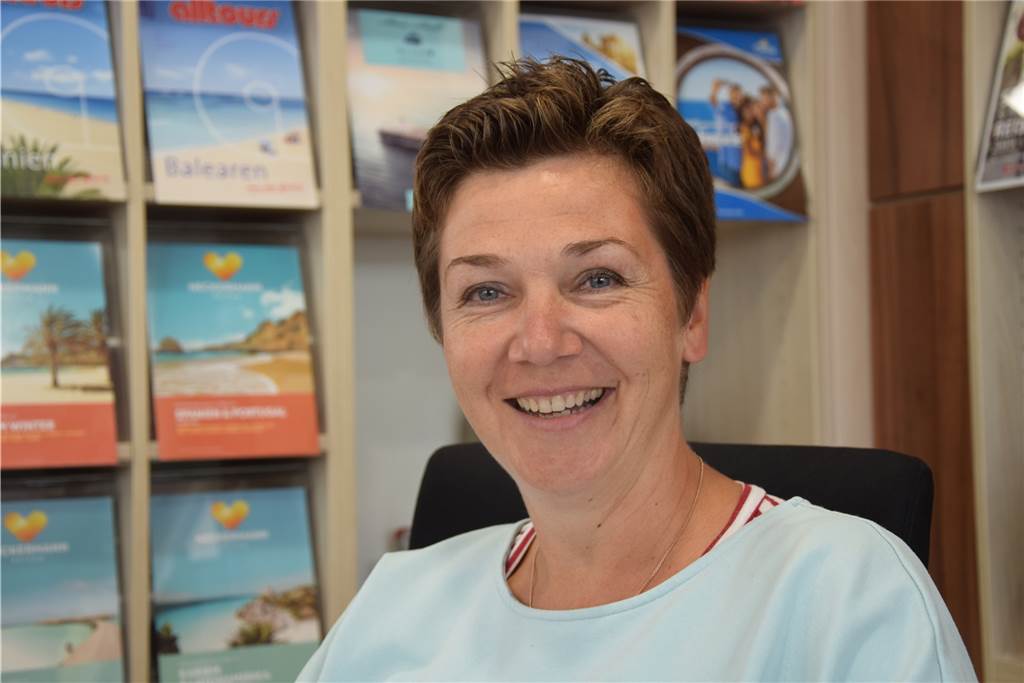 Urlaub mit den Eltern? Wie Ferienwünsche den Familienurlaub mit Teenagern retten können Die Reiseverkehrskauffrau Stephanie Sissmann kennt viele Hotels, die mittlerweile auf sogenannte Teens-Programme für Jugendliche setzen.