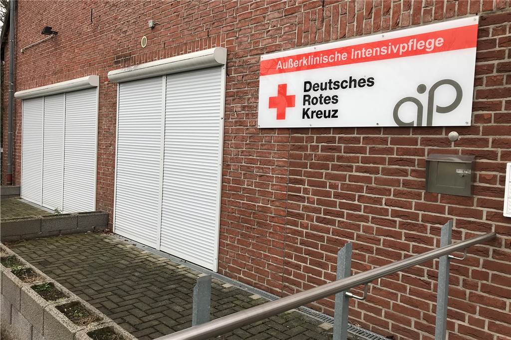 Lüner Netzwerke: Hilfe für ukrainische Flüchtlinge und die Tafel Die Rollläden sind geschlossen. Die „Außerklinische Intensivpflege" des Deutschen Roten Kreuzes in Alstedde wird derzeit nicht genutzt. Hier sollen ukrainische Geflüchtete ein neues Domizil finden.