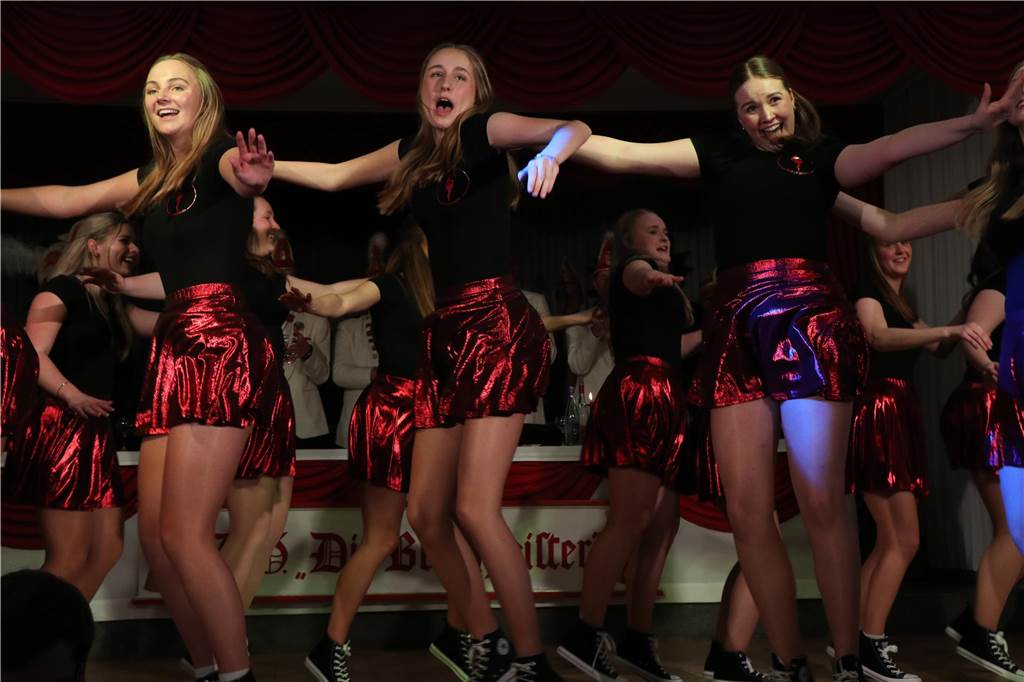 Die roten Funken hatten zu ihrem Jubiläum eine tolle Choreographie einstudiert.