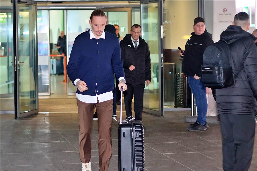 Die Rückkehr der BVB-Profis aus London.
