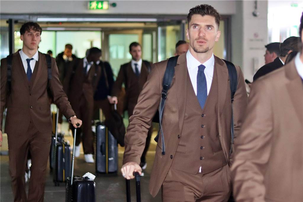 Die Rückkehr der BVB-Profis aus London.