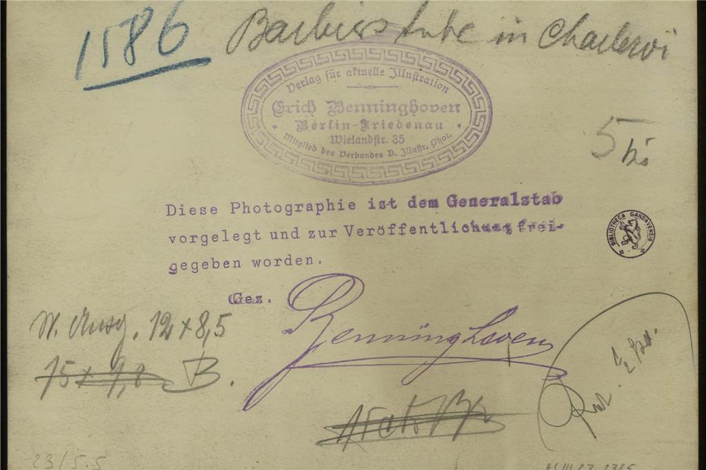 Enkelin entdeckt jetzt: „Mein Großvater fotografierte die Titanic“ – Sensation für Forscher Die Rückseite einer Frontfotografie, die vom kaiserlichen Generalstab zur Veröffentlichung freigegeben worden ist.