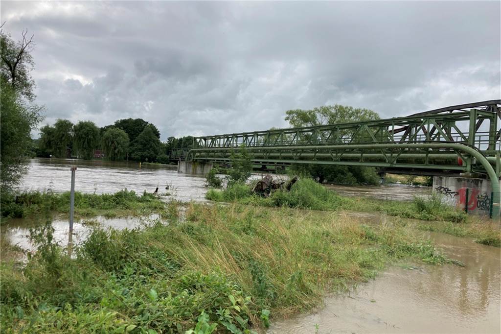 Live-Ticker zum Nachlesen: Die Entwicklungen zum Hochwasser in Schwerte Die Ruhr in Wandhofen.