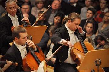 Die Russische Kammerphilharmonie St. Petersburg hat seit 22 Jahren ihren Sitz in Deutschland. Am 7. Mai gastiert das Orchester im Rahmen der Lüner Konzertreihe. Zuvor ist sie Teil eines Benefizkonzerts für ukrainische Flüchtlinge in Wuppertal.