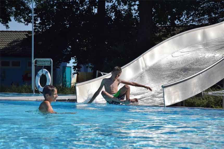 Gute Saison: Über 60.000 Gäste im Parkbad Nord Die Rutsche im Parkbad Nord haben auch in diesem Jahr wieder einige Besucher genommen. Mehr als 60.000 Gäste haben das Bad im Jahr 2015 besucht.