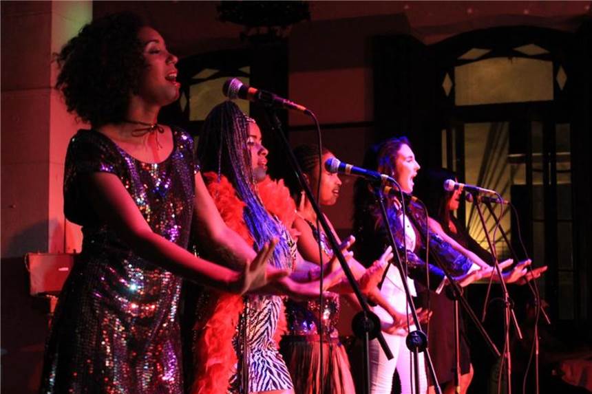 Die Sängerinnen vom „Funky Groove“-Projekt im Habana Vieja. Foto: Anniet Forte