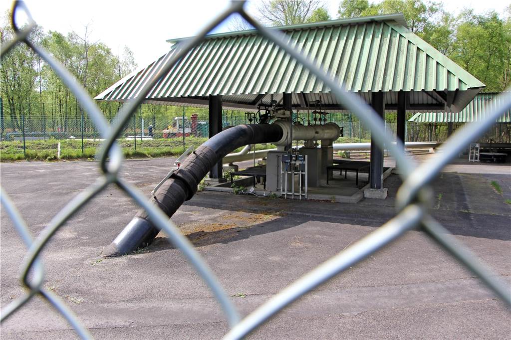 Vredener Politiker sauer auf SGW: „Es wird gepumpt auf Deibel komm raus“ Die Salzgewinnungsgesellschaft Westfalen (SGW) steht wegen des Abpumpens großer Mengen von Grundwasser in Doemern in der Kritik. Das Foto zeigt eine SGW-Pumpstation im Bereich Epe/Graes.