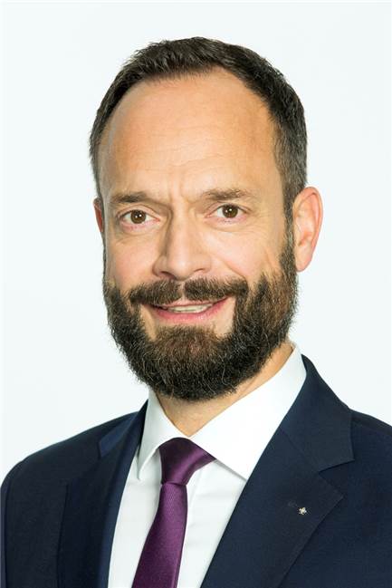 Schlechte Elterngesundheit wirkt sich negativ auf Kinder aus AOK-Vorstandschef Tom Ackermann