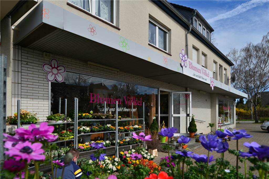 Die Schlecker-Filiale an der Schützenstraße 9b war die letzte, die in Lünen noch geöffnet hatte. Sie wurde im Juni 2012 geschlossen. Wenig später zog das Blumengeschäft Völkel dort ein.