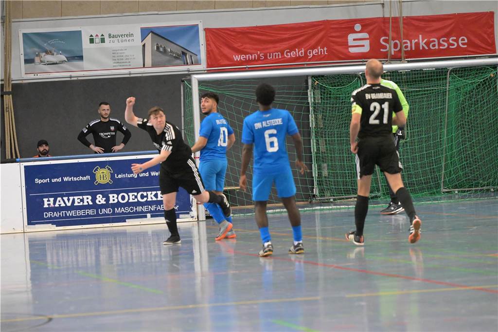 Die schönsten Bilder der Vorrunde aus der Rundsporthalle Lünen.