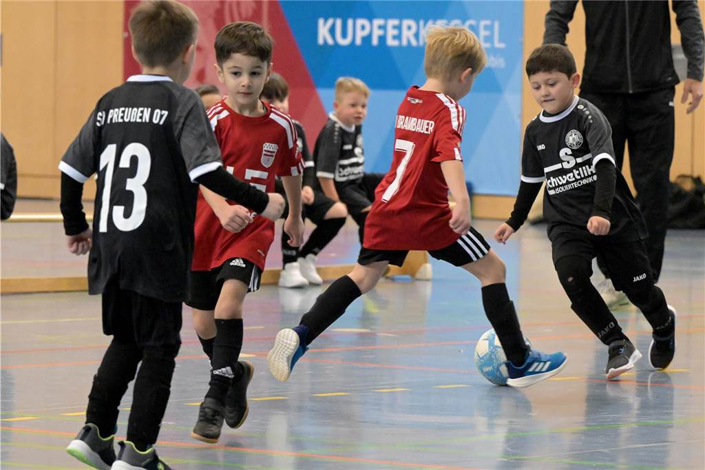 Die schönsten Bilder vom Mini-Spielfest bei der Hallenstadtmeisterschaft Lünen.