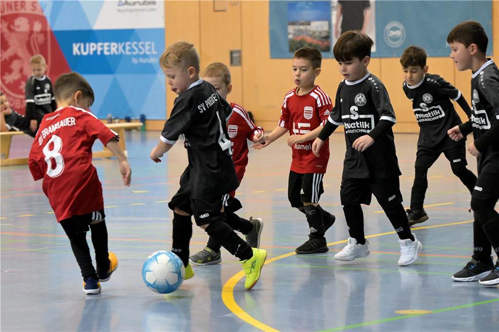Die schönsten Bilder vom Mini-Spielfest bei der Hallenstadtmeisterschaft Lünen.