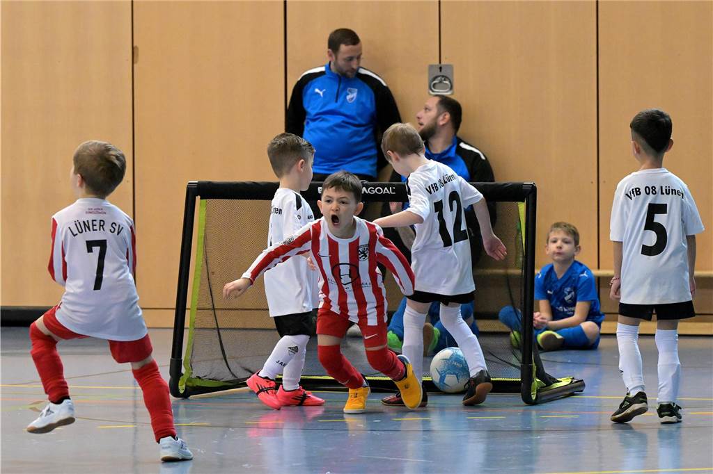 Die schönsten Bilder vom Mini-Spielfest bei der Hallenstadtmeisterschaft Lünen.