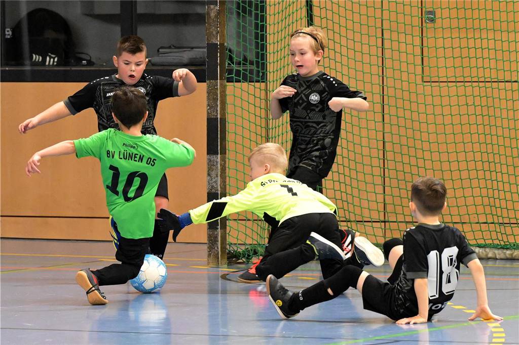 Die schönsten Bilder vom Mini-Spielfest bei der Hallenstadtmeisterschaft Lünen.