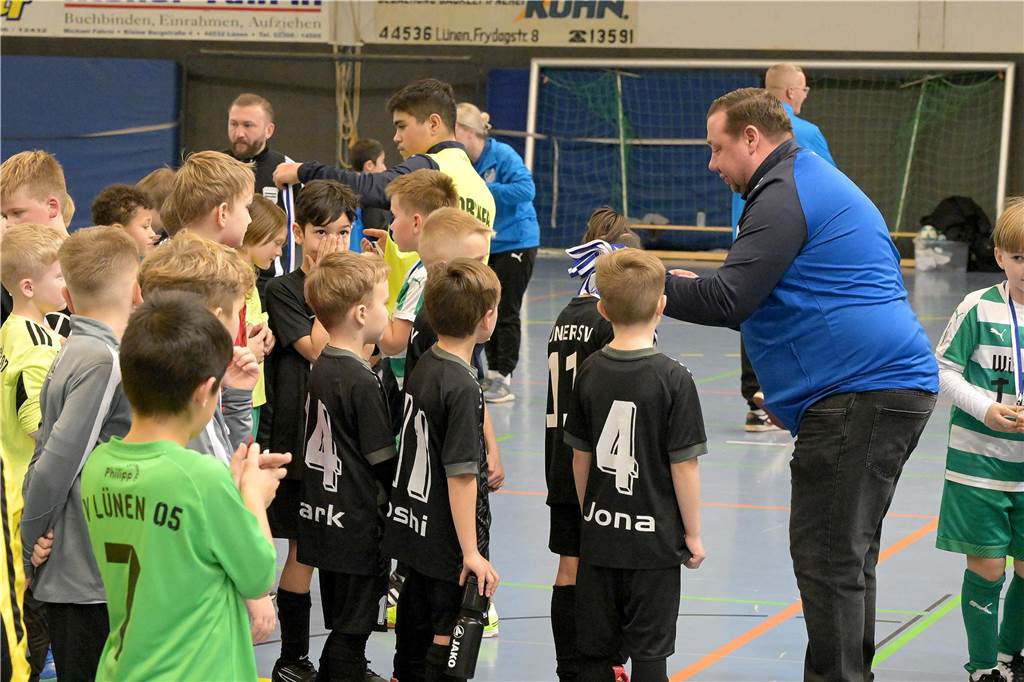 Die schönsten Bilder vom Mini-Spielfest bei der Hallenstadtmeisterschaft Lünen.