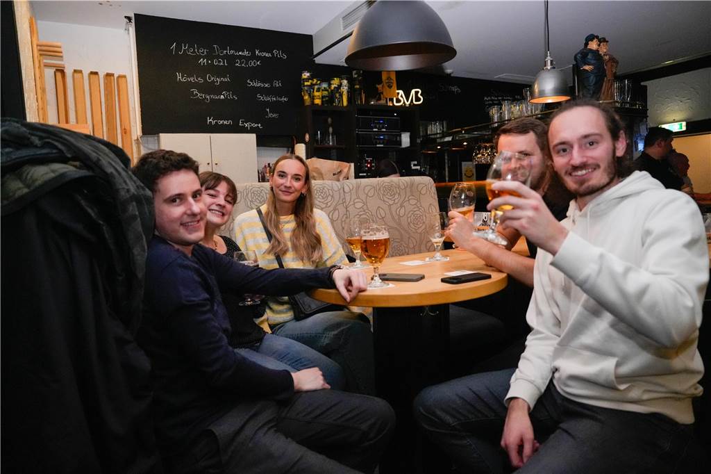 Die schönsten Fan-Fotos vom Playoff-Finale der Eisadler Dortmund.