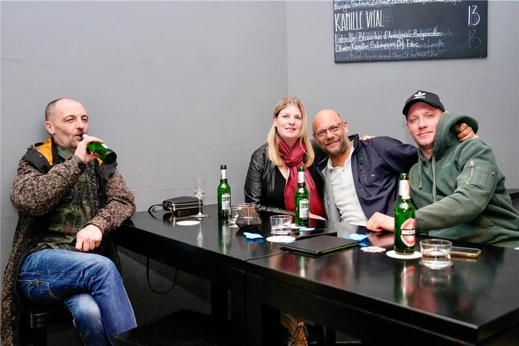 Die schönsten Fan-Fotos vom Playoff-Finale der Eisadler Dortmund.