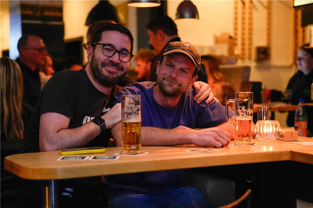 Die schönsten Fan-Fotos vom Playoff-Finale der Eisadler Dortmund.