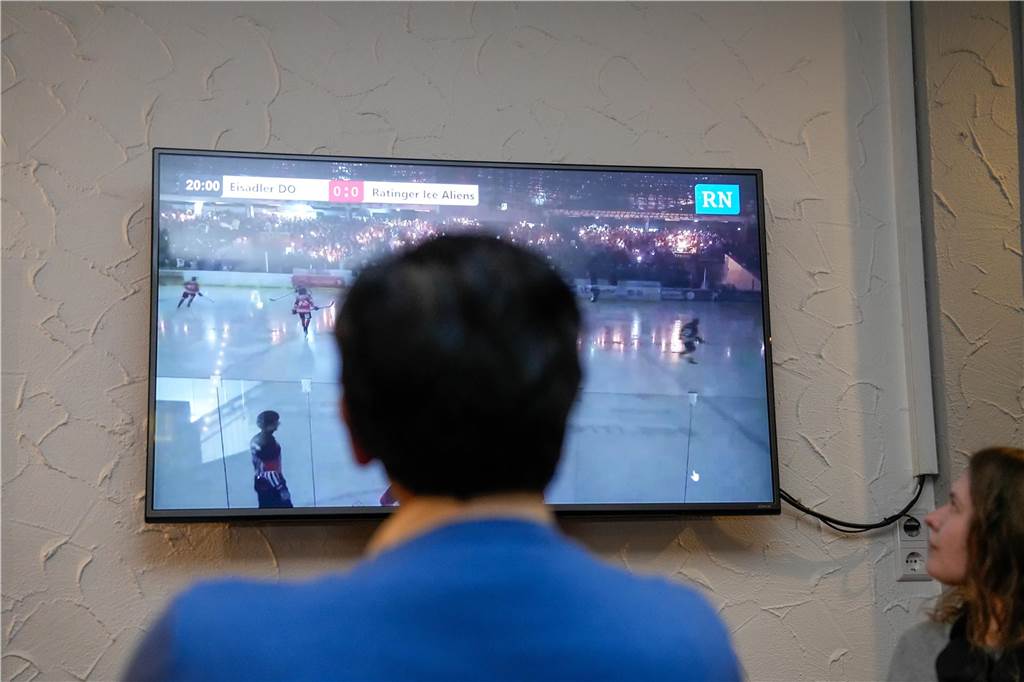Die schönsten Fan-Fotos vom Playoff-Finale der Eisadler Dortmund.