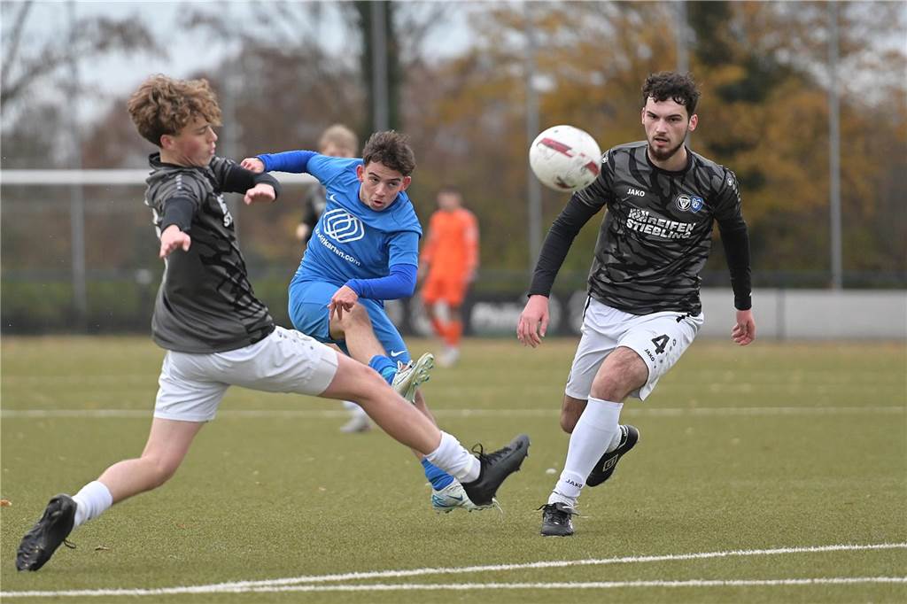 Die schönsten Fotos des Kreispokal-Finales der A-Junioren zwischen VfB Waltrop und TuS Haltern auf der Bezirkssportanlage in Marl in unserer Galerie.