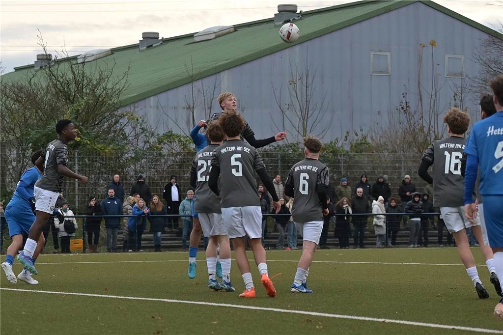 Die schönsten Fotos des Kreispokal-Finales der A-Junioren zwischen VfB Waltrop und TuS Haltern auf der Bezirkssportanlage in Marl in unserer Galerie.