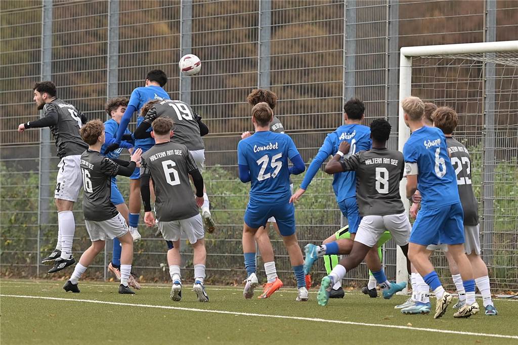 Die schönsten Fotos des Kreispokal-Finales der A-Junioren zwischen VfB Waltrop und TuS Haltern auf der Bezirkssportanlage in Marl in unserer Galerie.
