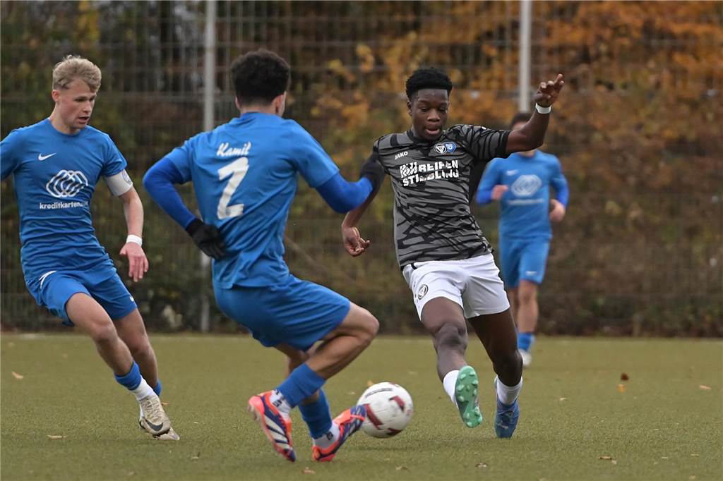 Die schönsten Fotos des Kreispokal-Finales der A-Junioren zwischen VfB Waltrop und TuS Haltern auf der Bezirkssportanlage in Marl in unserer Galerie.