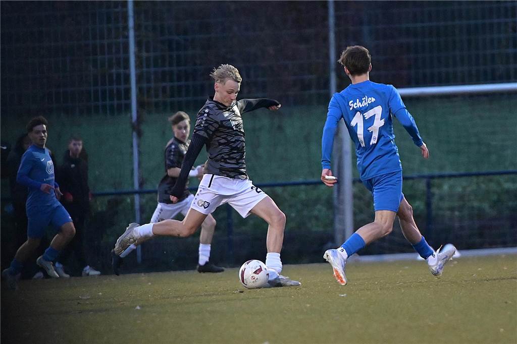 Die schönsten Fotos des Kreispokal-Finales der A-Junioren zwischen VfB Waltrop und TuS Haltern auf der Bezirkssportanlage in Marl in unserer Galerie.