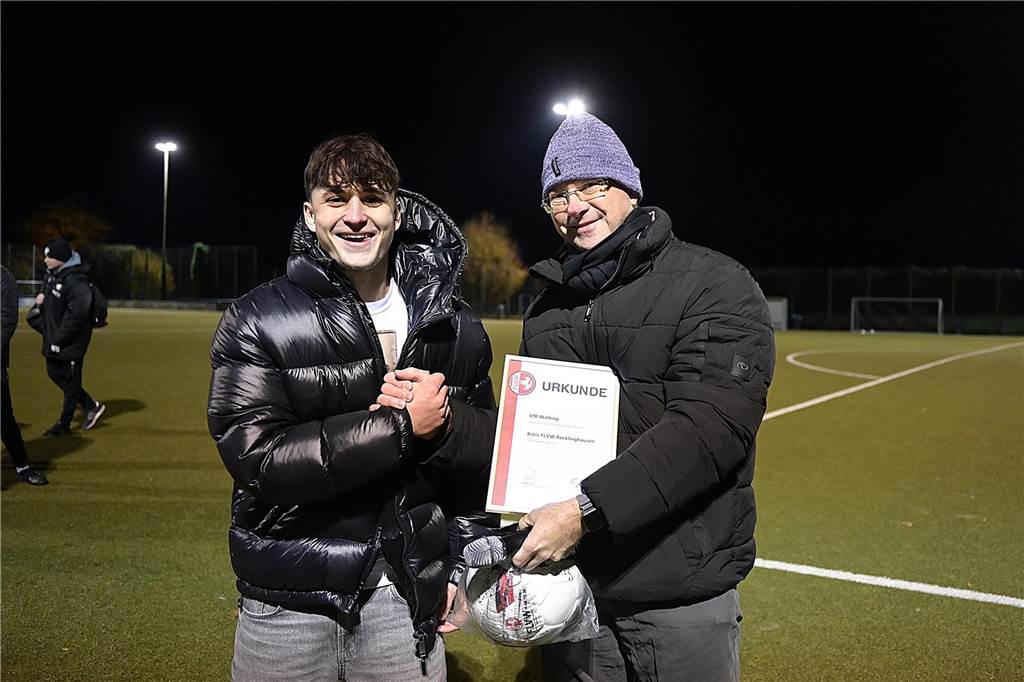Die schönsten Fotos des Kreispokal-Finales der A-Junioren zwischen VfB Waltrop und TuS Haltern auf der Bezirkssportanlage in Marl in unserer Galerie.