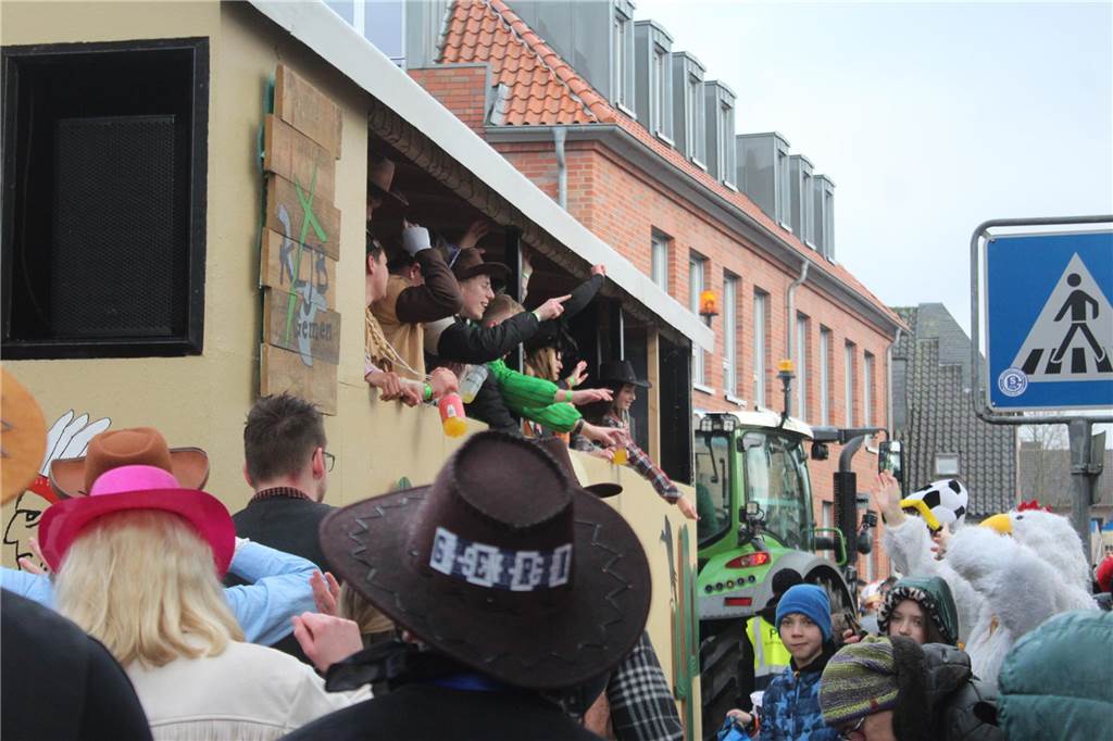 Die schönsten Impressionen vom Raesfelder Rosenmontagszug.