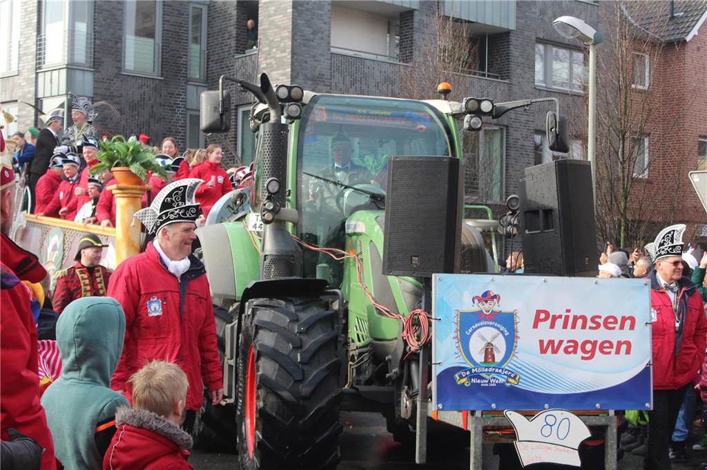 Die schönsten Impressionen vom Raesfelder Rosenmontagszug.