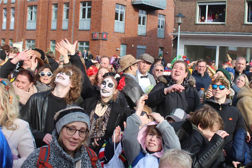 Die schönsten Impressionen vom Raesfelder Rosenmontagszug.