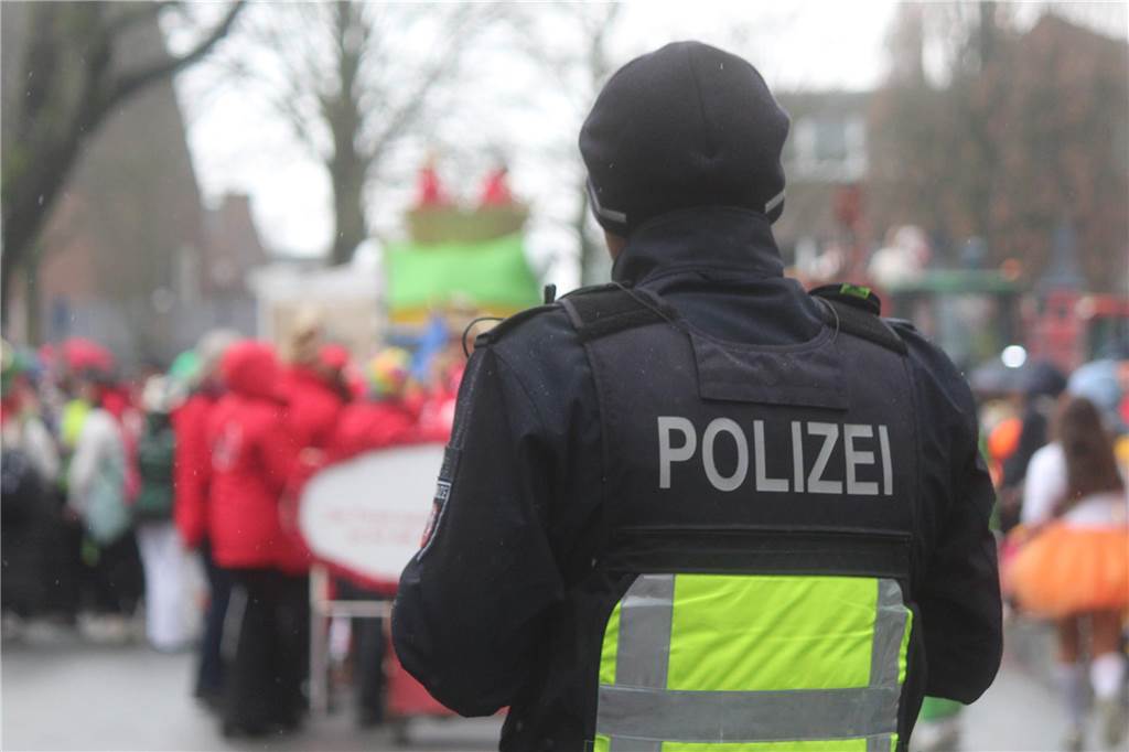 Die schönsten Impressionen vom Raesfelder Rosenmontagszug.