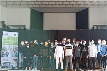 Die Schülerinnen und Schüler der Klasse 6d des Freiherr-vom-Stein-Gymnasiums freuen sich auf die Teilnahme am Wettbewerb "E-Waste-Race".