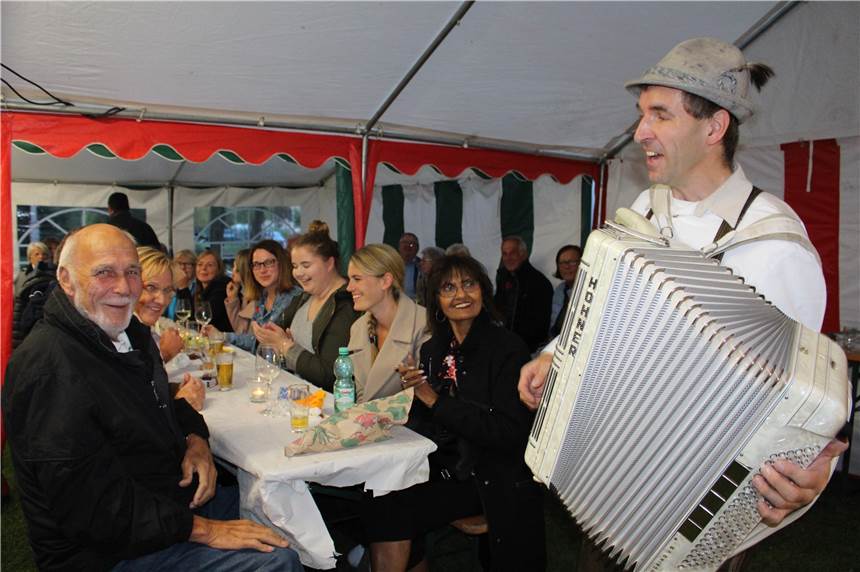 Die Schützenvereine Lütkeheide und Frohsinn 07 haben zusammen mit dem Heimatverein Werne ihr Kartoffelfest gefeiert.