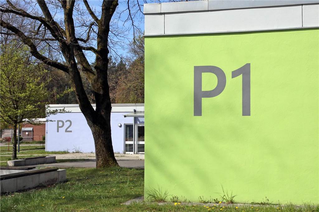 „Diese Schule ist anders“: Neue Schulleiterinnen in der Haard-Klinik Die Schulgebäude in der Haard Klinik sind neu renoviert, modern ausgestattet und in beruhigenden Farbtönen gehalten.