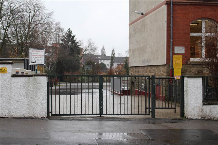 Nächtliche Ruhestörung: Schulleiterin fordert verstärkte Polizei-Präsenz Die Schulleiterin möchte nach der Corona-Krise alle Beteiligten zum Thema nächtliche Ruhestörung an einen Tisch holen.