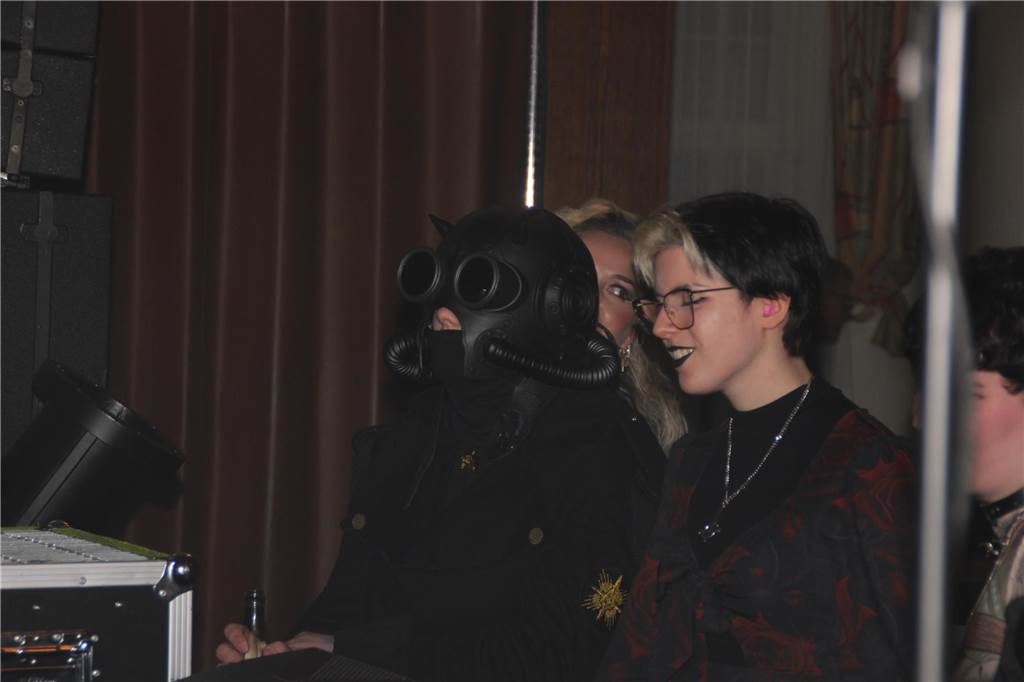 Die schwedische Okkult-Rock-Band Ghost um ihren Schöpfer und Songwriter- Mastermind Tobias Forge gilt derzeitig als eines der innovativsten Rock Band Phänomene der letzten Jahre.  "Another Nameless Ghost" aus Düsseldorf ist die bekannteste Coverband. Fans reisten gerne nach Brambauer. 