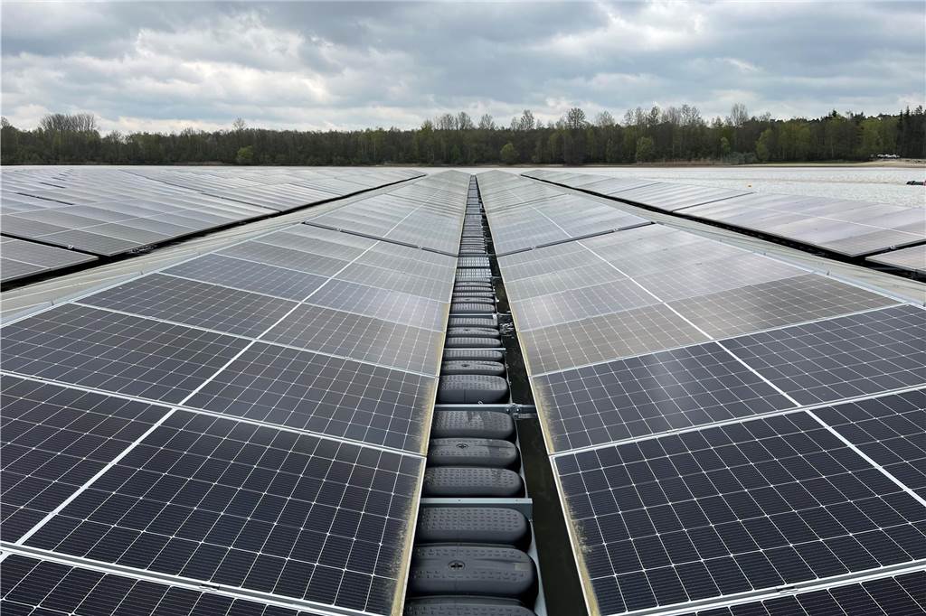 Solaranlage auf dem Silbersee könnte bald ihren Superlativ verlieren Die schwimmende PV-Anlage in Haltern