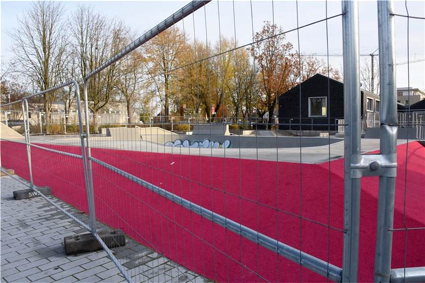 Stadt Selm verschärft Maskenpflicht rund um Skatebahn - Schließung droht Die Selmer Skate-Anlage am 4elements war im Frühjahr wegen der Corona-Pandemie bereits gesperrt.