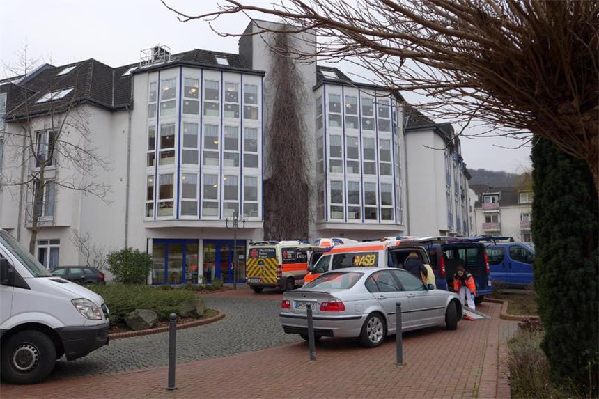 Todesfälle in Seniorenheim - Staatsanwaltschaft ermittelt Die Senioren mussten aus dem Haus Dottendorf ausziehen. Dieses wird von der Dortmunder Firma Senator betrieben.