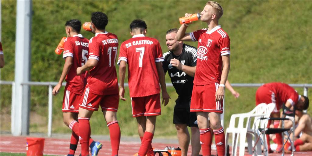 Castrop-Rauxeler Kult-Kapitän trägt plötzlich bei der SG Castrop die Binde Die SG Castrop hat einen Spieler gewonnen, der schon bei Eintracht Ickern und Arminia Ickern Spielführer war.