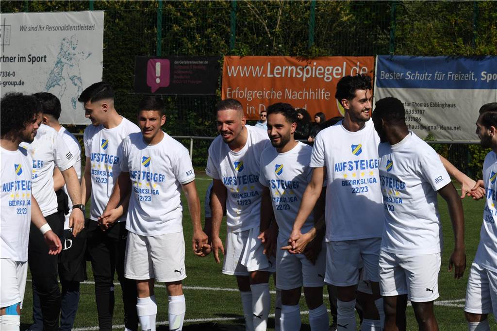 Die SG Gahmen krönte sich am Sonntag zum Meister der Kreisliga A und steigt in die Bezirksliga auf.