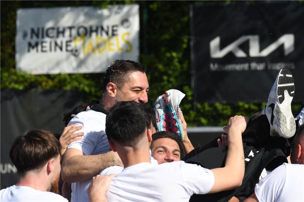 Die SG Gahmen krönte sich am Sonntag zum Meister der Kreisliga A und steigt in die Bezirksliga auf.