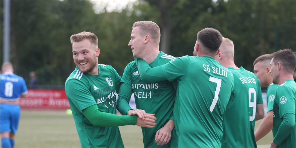 Spalier zum Abschied: Spieler der SG Selm hört nach der Saison auf – „Natürlich wird etwas fehlen“ Die SG Selm bescherte einem Spieler am Sonntag beim 5:1-Heimerfolg einen schönen Abschied.