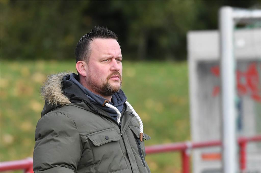 Die SG Victoria/SF III ist nach dem 9:0 gegen BW Börnig neuer Tabellenfünfter der Kreisliga C1. Vier Tore schoss Samir Durakovski. Dre Treffer gingen auf das Konto von Dustin Rubel, der jetzt auf 27 Saisontore kommt.