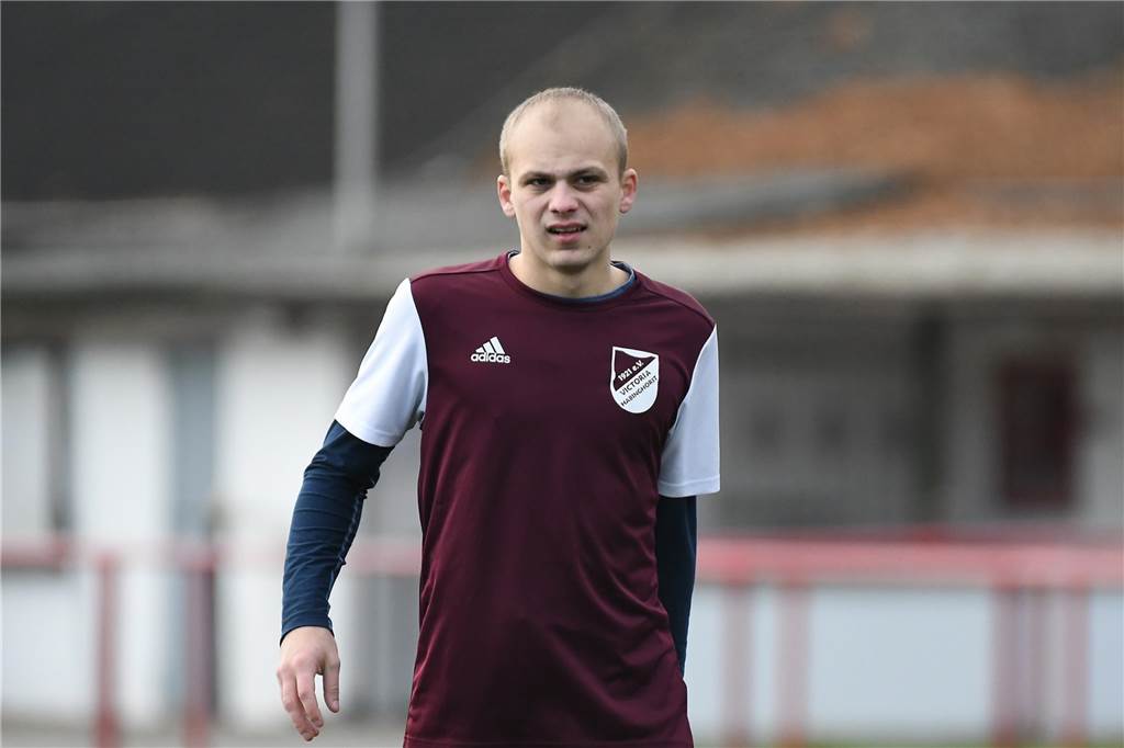 Die SG Victoria/SF III ist nach dem 9:0 gegen BW Börnig neuer Tabellenfünfter der Kreisliga C1. Vier Tore schoss Samir Durakovski. Dre Treffer gingen auf das Konto von Dustin Rubel, der jetzt auf 27 Saisontore kommt.